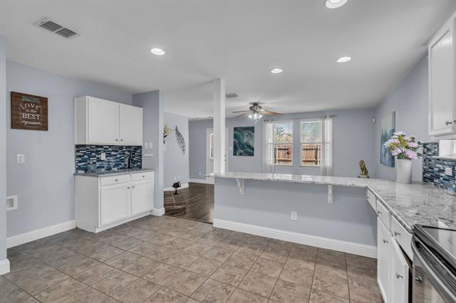 Building Photo - 12748 Gillon Dr