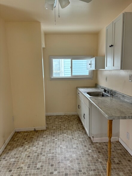 Building Photo - 505 S 17th St