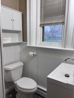 Building Photo - 130 Main St