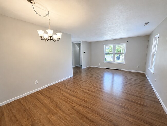 Building Photo - 5533 Society Ct