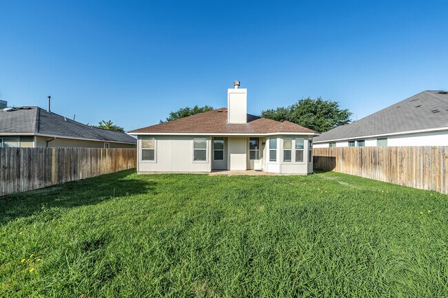 Building Photo - 3715 Westfield Dr