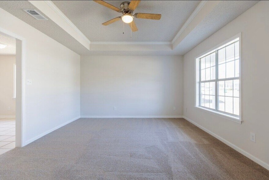 Building Photo - 4065 Chadwyck Dr