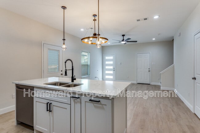 Building Photo - 8004 Julie Ave