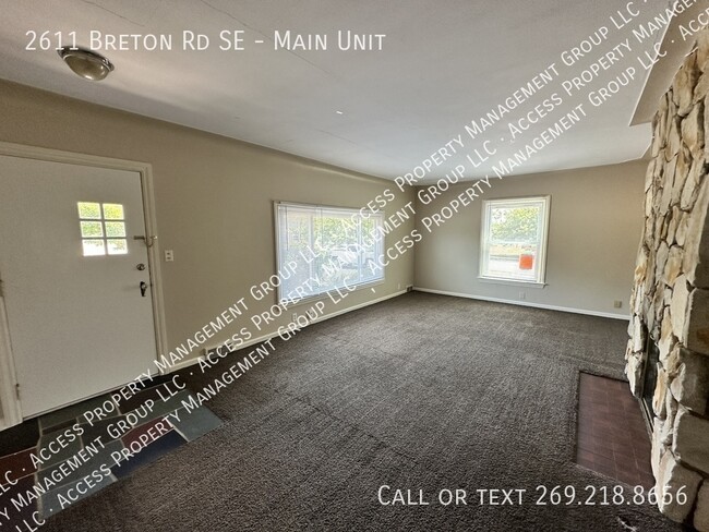 Building Photo - 2611 Breton Rd SE