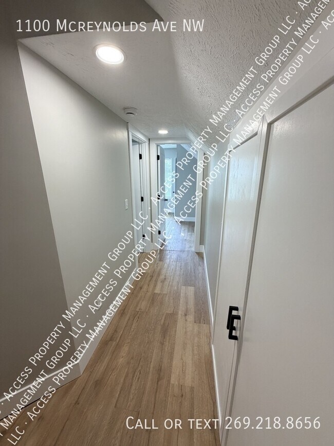 Building Photo - 1100 Mc Reynolds Ave NW