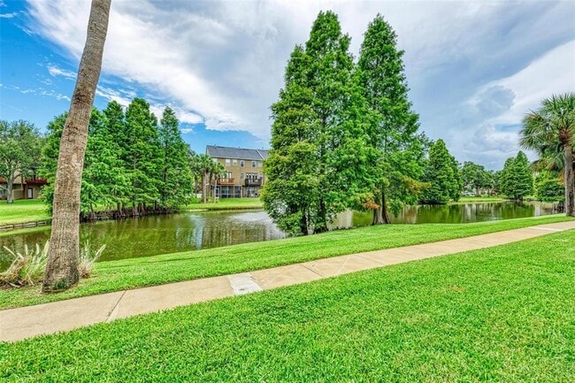 Building Photo - 2926 Bayshore Pointe Dr