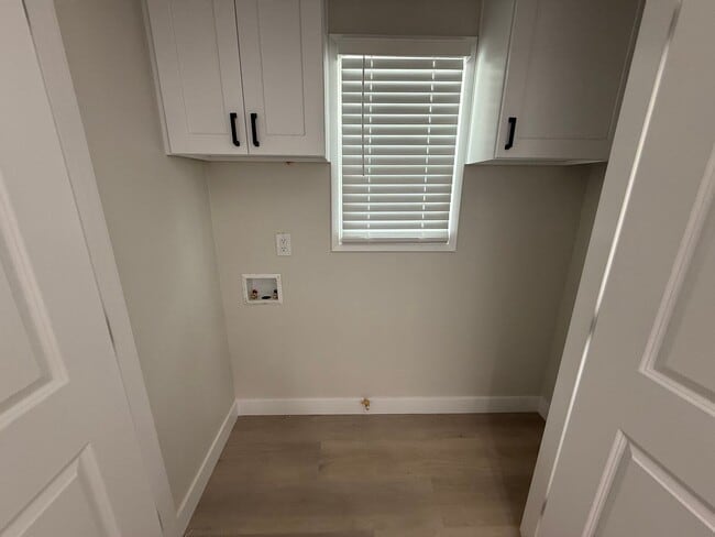 Building Photo - Newly remodeled 3 bedroom 2 bath