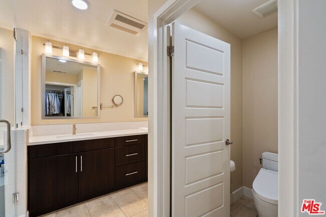 Building Photo - 2780 Wright Ln