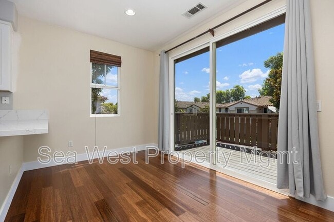 Building Photo - 6148 Paseo Granito