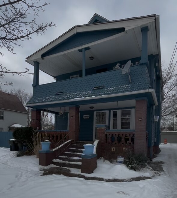 Building Photo - 11907 Continental Ave