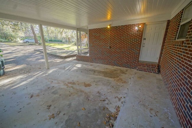 Building Photo - 1804 Skyland Dr