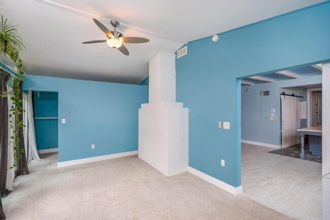 Building Photo - 144 Menendez Rd