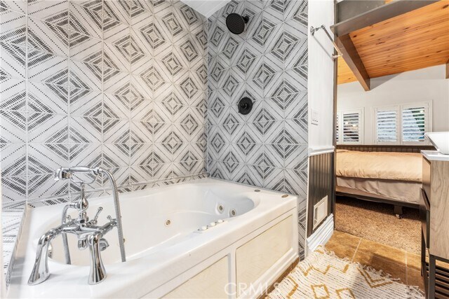 Building Photo - 2371 Spring Oak Dr