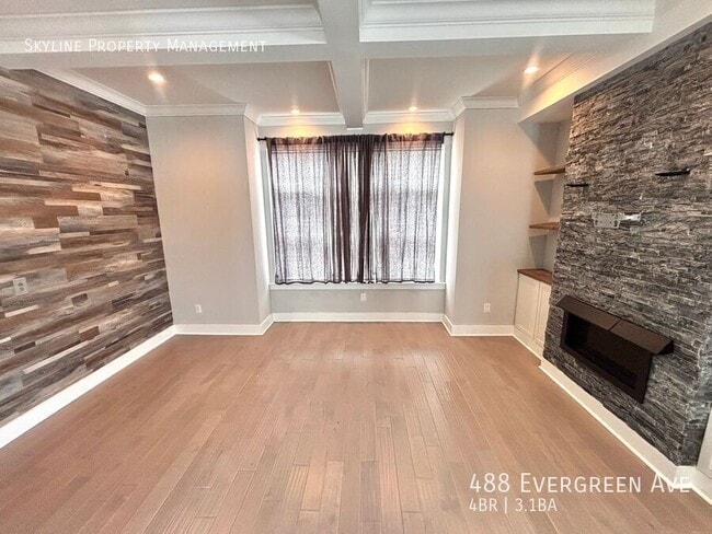 Building Photo - 488 Evergreen Ave