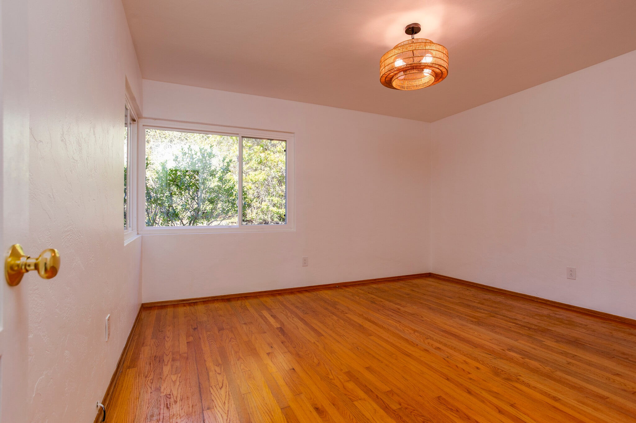 Building Photo - 634 Tarento Dr