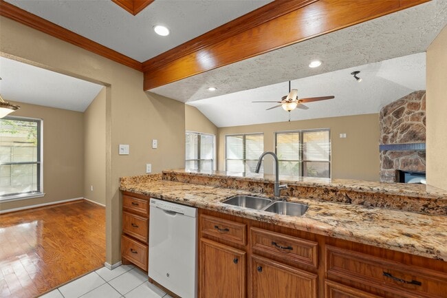 Building Photo - 8307 Autumn Wind Dr