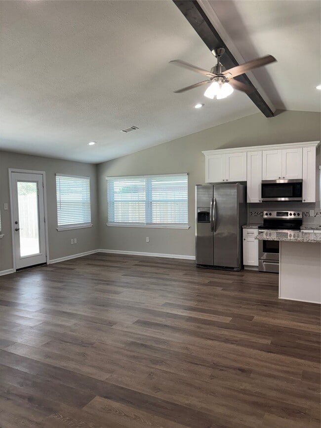 Building Photo - 15815 Whipple Tree Dr