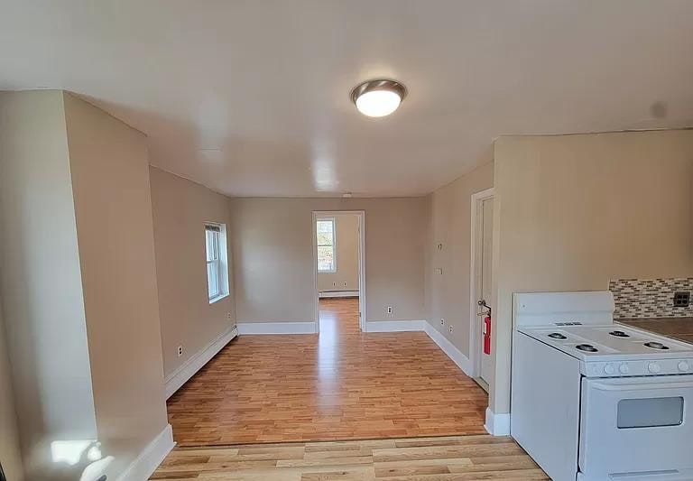 Building Photo - 335 Broad St