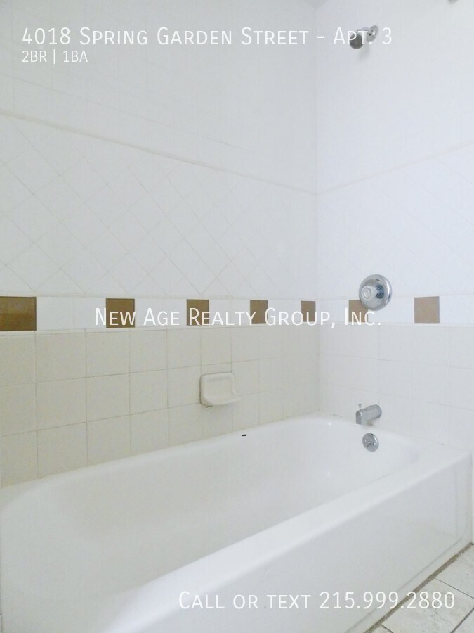 Building Photo - 4018 Spring Garden St