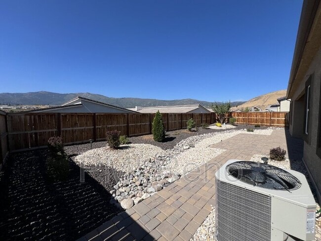 Building Photo - 8378 Simsbury Dr