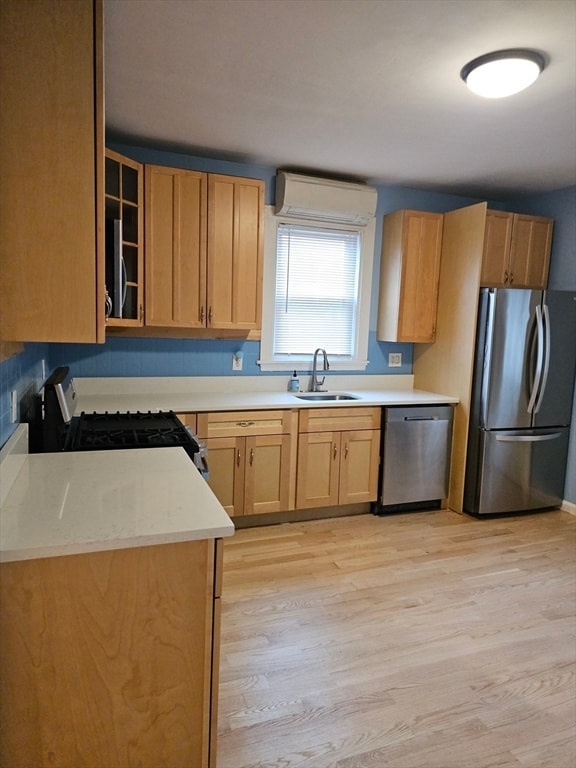 Building Photo - 12 Hall St