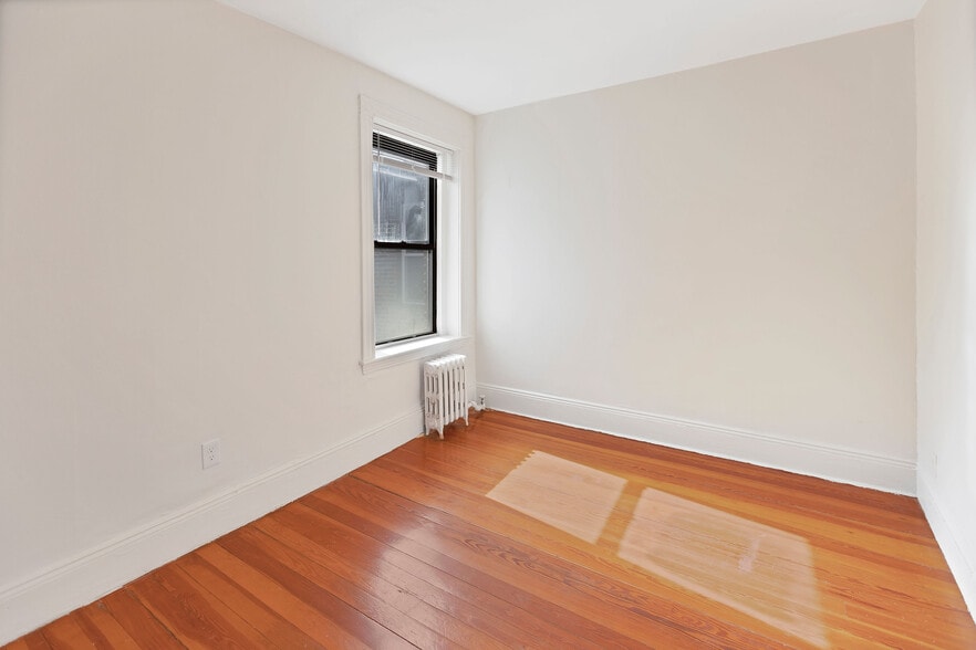 Building Photo - 866 Huntington Ave