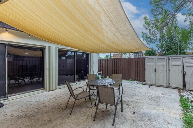 Building Photo - 103 Weybridge Cir