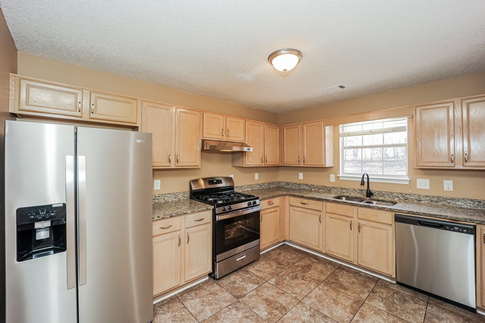 Building Photo - 5748 Chisolm Trail