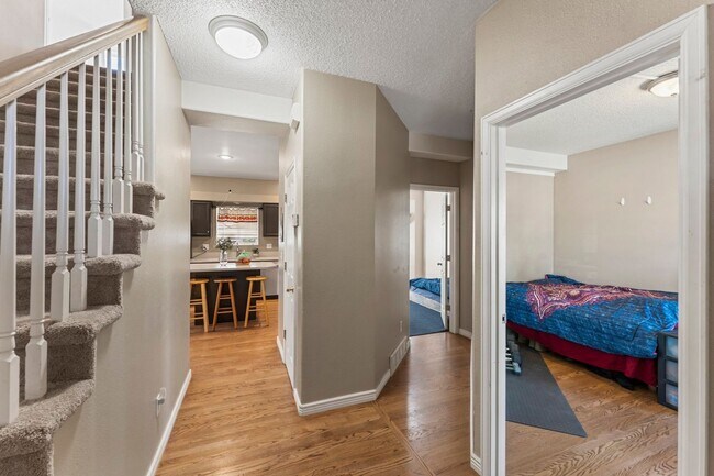 Building Photo - Spacious Home in Highly Desirable Windmill Mesa