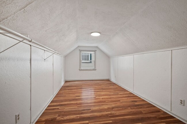 Building Photo - Recently Updated 3 Bedroom Cape Cod Home In Brookline.  Available Immediately.