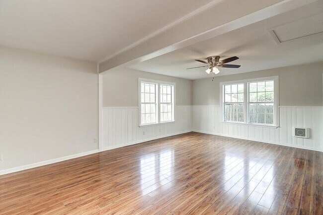 Building Photo - 722 Ralston Ave