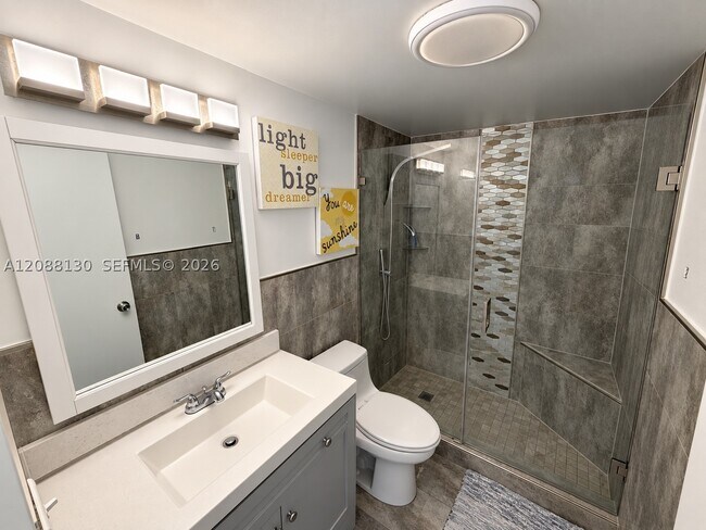 Building Photo - 3725 S Ocean Dr