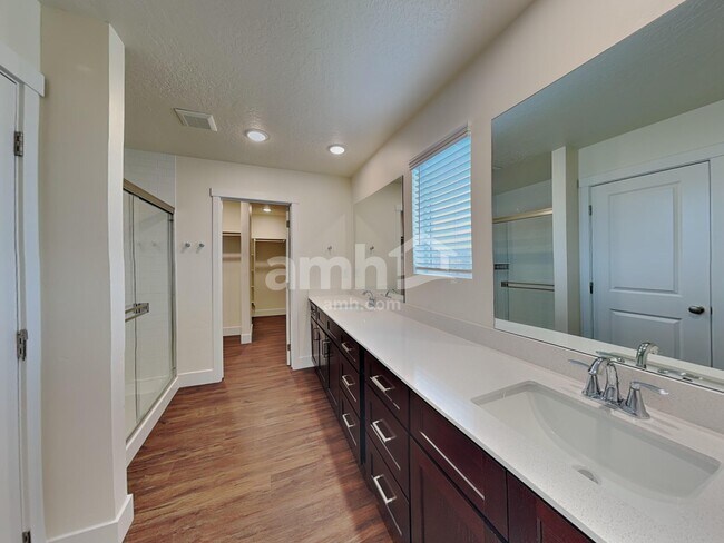 Building Photo - 9516 Aviara St