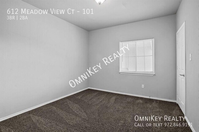 Building Photo - 612 Meadow View Ct