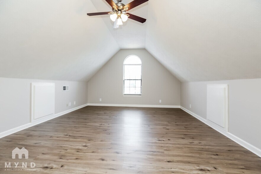 Building Photo - 404 Bridgeton Cove Ct