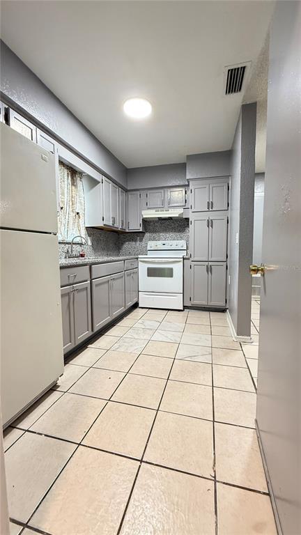 Building Photo - 5520 Riordan Way