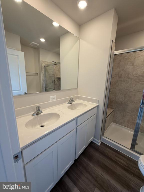 Building Photo - 43 Rolling Branch Dr