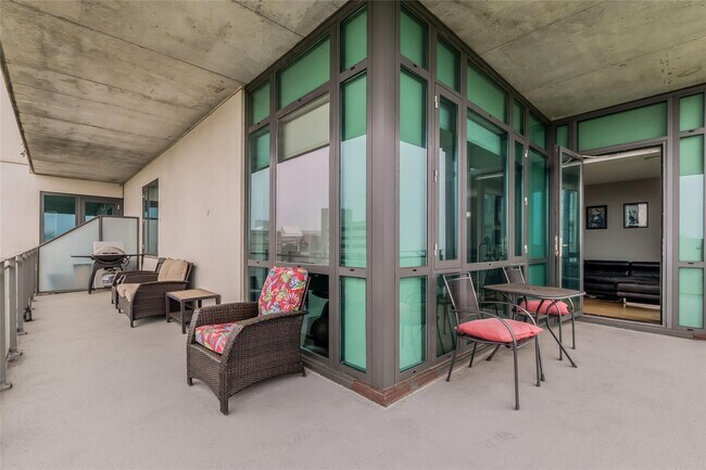 Building Photo - 701 Ridge Hill Boulevard