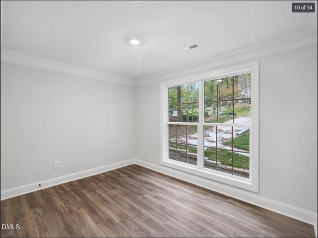 Building Photo - 316 Howland Ave