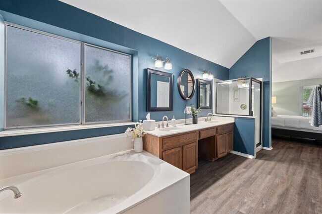 Building Photo - 8007 Weldon Springs Ct