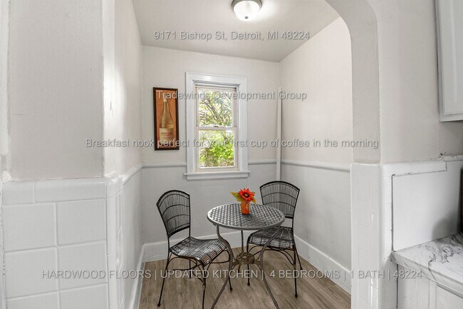 Building Photo - 9171 Bishop-4BR Bungalow - Hardwoods/Updated Kitchen - Yorkshire Woods - 48224