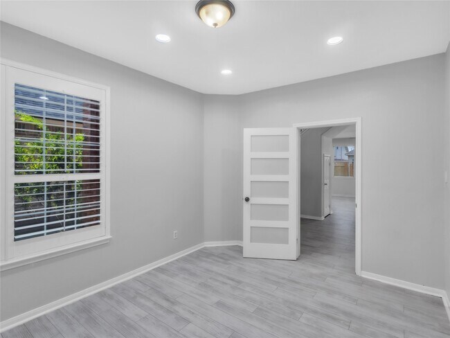 Building Photo - 15834 Mountain Mist Trail