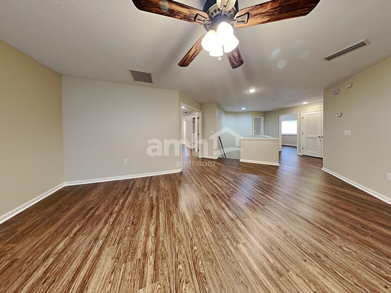 Building Photo - 11659 Spring Board Dr