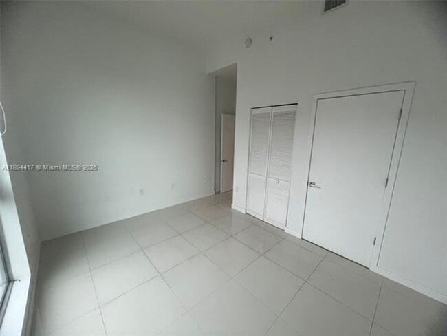 Building Photo - 7661 NW 107th Ave