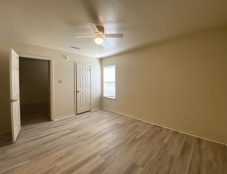 Building Photo - 3402 Cantabrian Dr