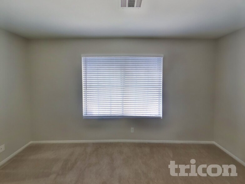 Building Photo - 1736 W Gentle Brook St