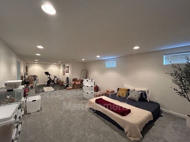 Building Photo - 1280 Whitetail Dr