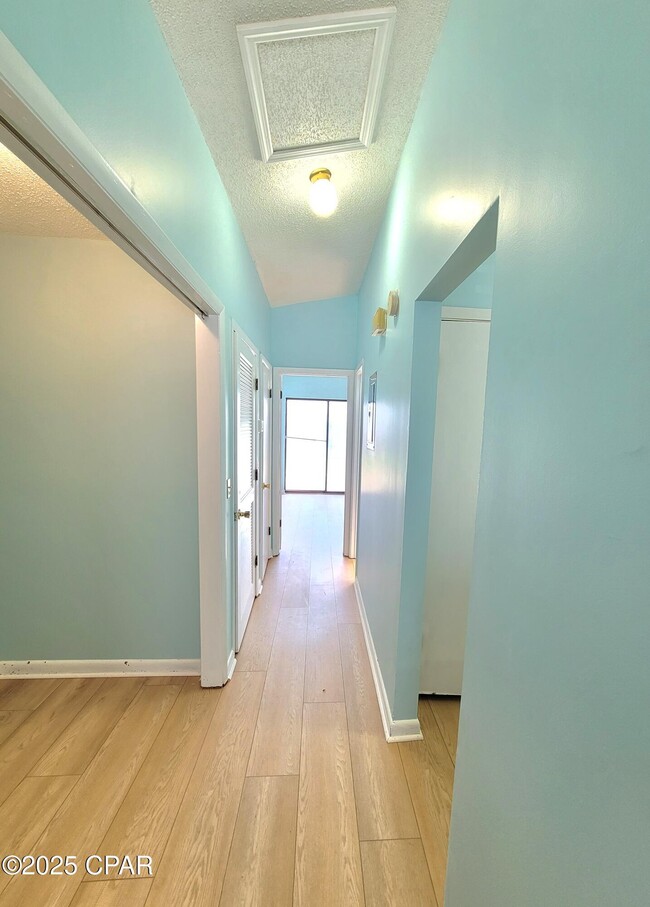Building Photo - 5500 Sunset Ave