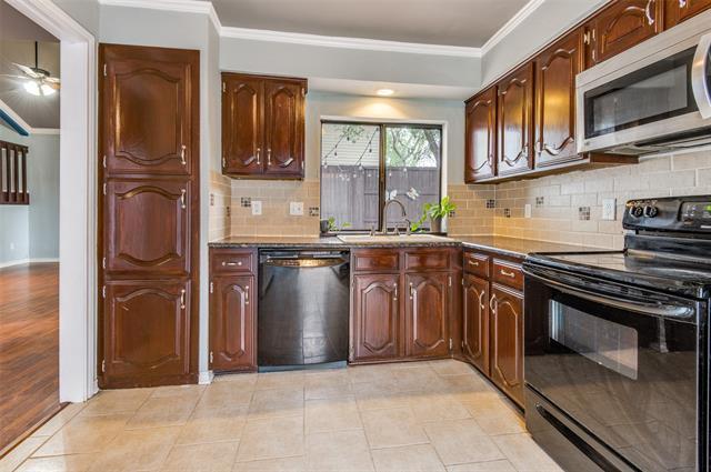 Building Photo - 2108 Avignon Dr