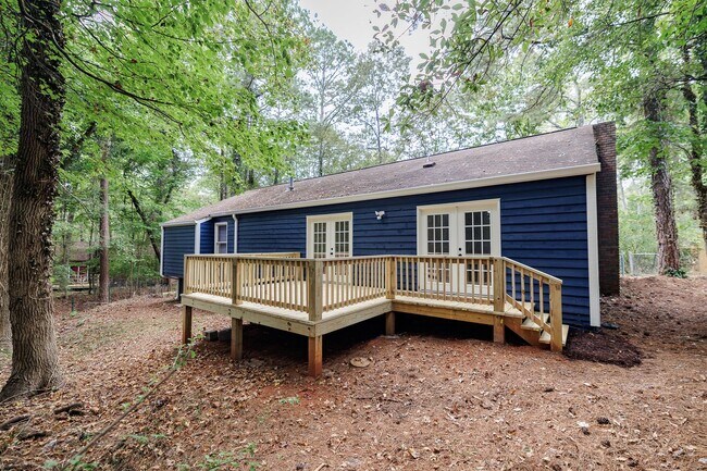 Building Photo - Updated Home in Ansley Park!